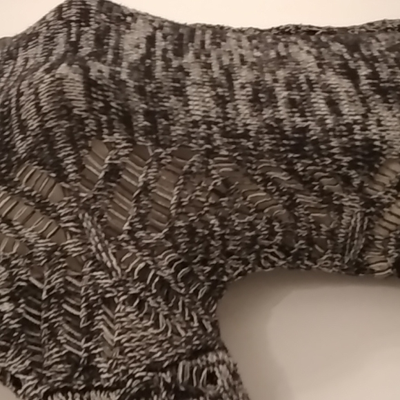 Pink Rose Brand, Knited Sweater with Peekaboo Sides and Sleeves - Picture 3 of 8